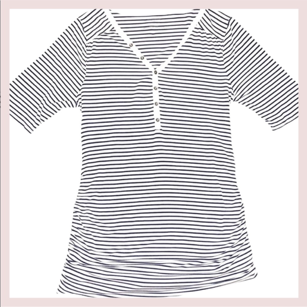 MOTHERHOOD MATERNITY BLACK AND WHITE STRIPED TEE